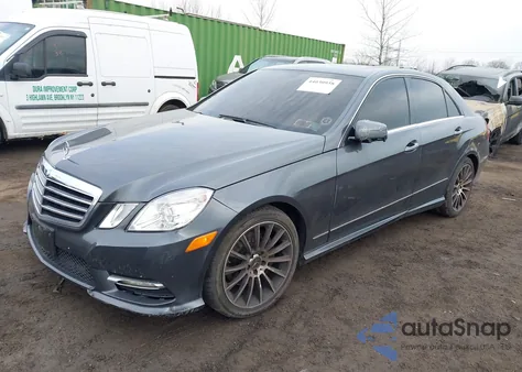 2013 Mercedes-Benz E 350 4Matic z USA, uszkodzony, nr VIN WDDHF8JB0DA663624